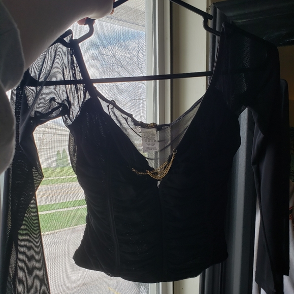 Black Long Sleeve Crop Top - Picture 2 of 3